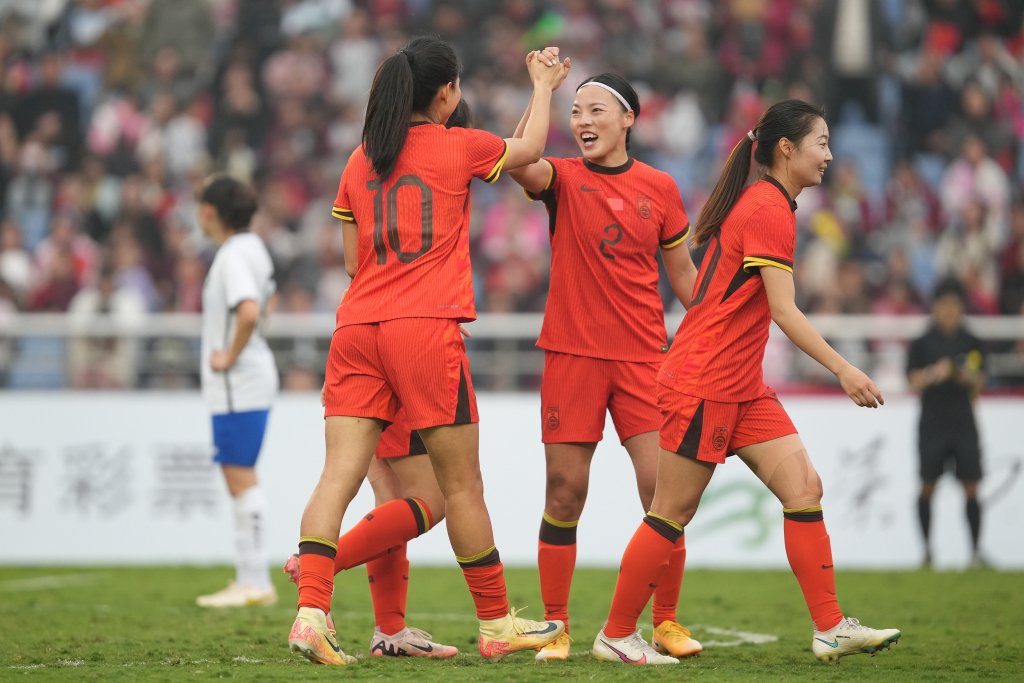 足球盛事:中国女足队再次夺冠成功的简单介绍 足球盛事:中国女足队再次夺冠成功的简单介绍