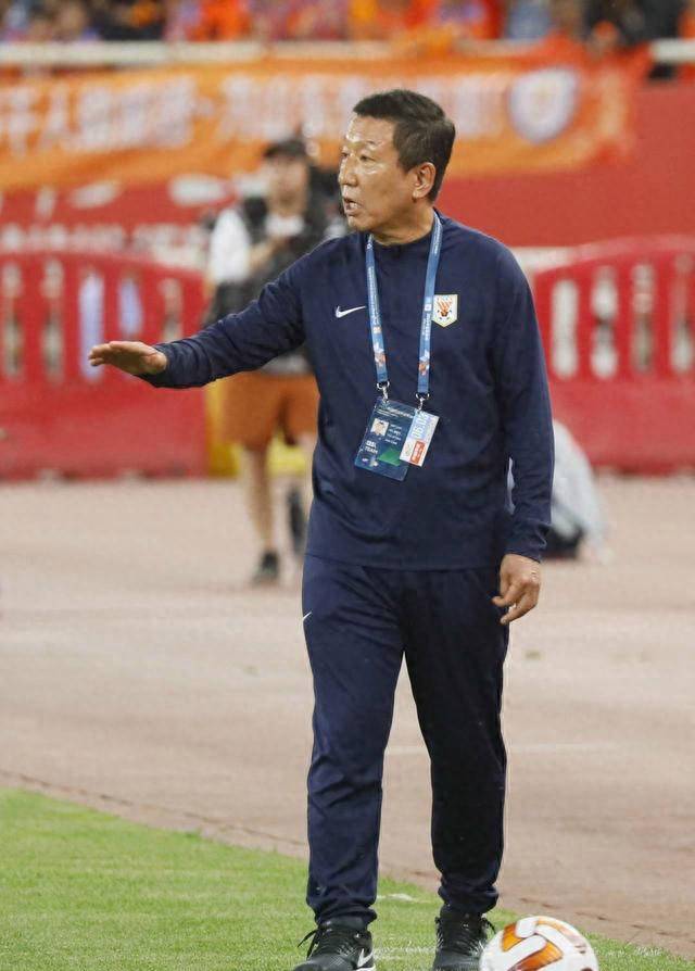 爱游戏官方登录入口-阿尔希拉尔冲击季军，年轻球员表现亮眼的简单介绍