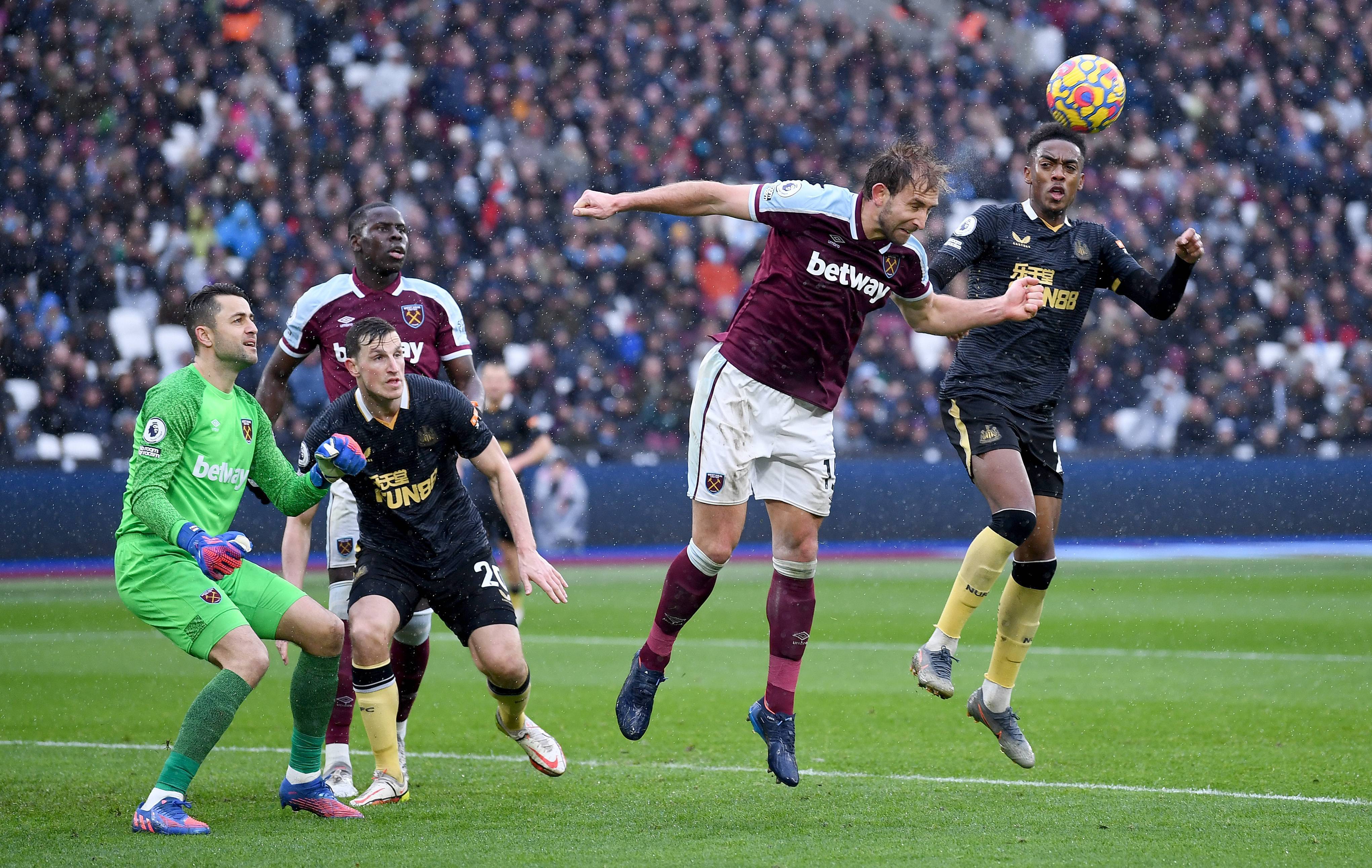 热刺表现抢眼,主场赢球继续追赶积分的简单介绍 热刺表现抢眼,主场赢球继续追赶积分的简单介绍