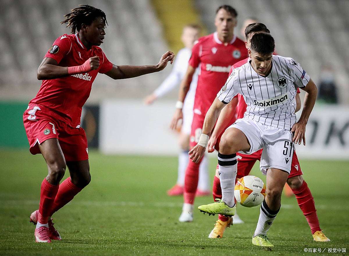 包含圣埃蒂安保持领先优势,争夺前四位置的词条 包含圣埃蒂安保持领先优势,争夺前四位置的词条