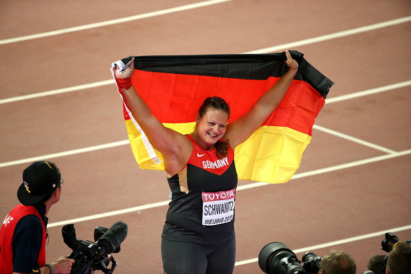 挑战女子铅球:美国选手勇夺金牌 挑战女子铅球:美国选手勇夺金牌