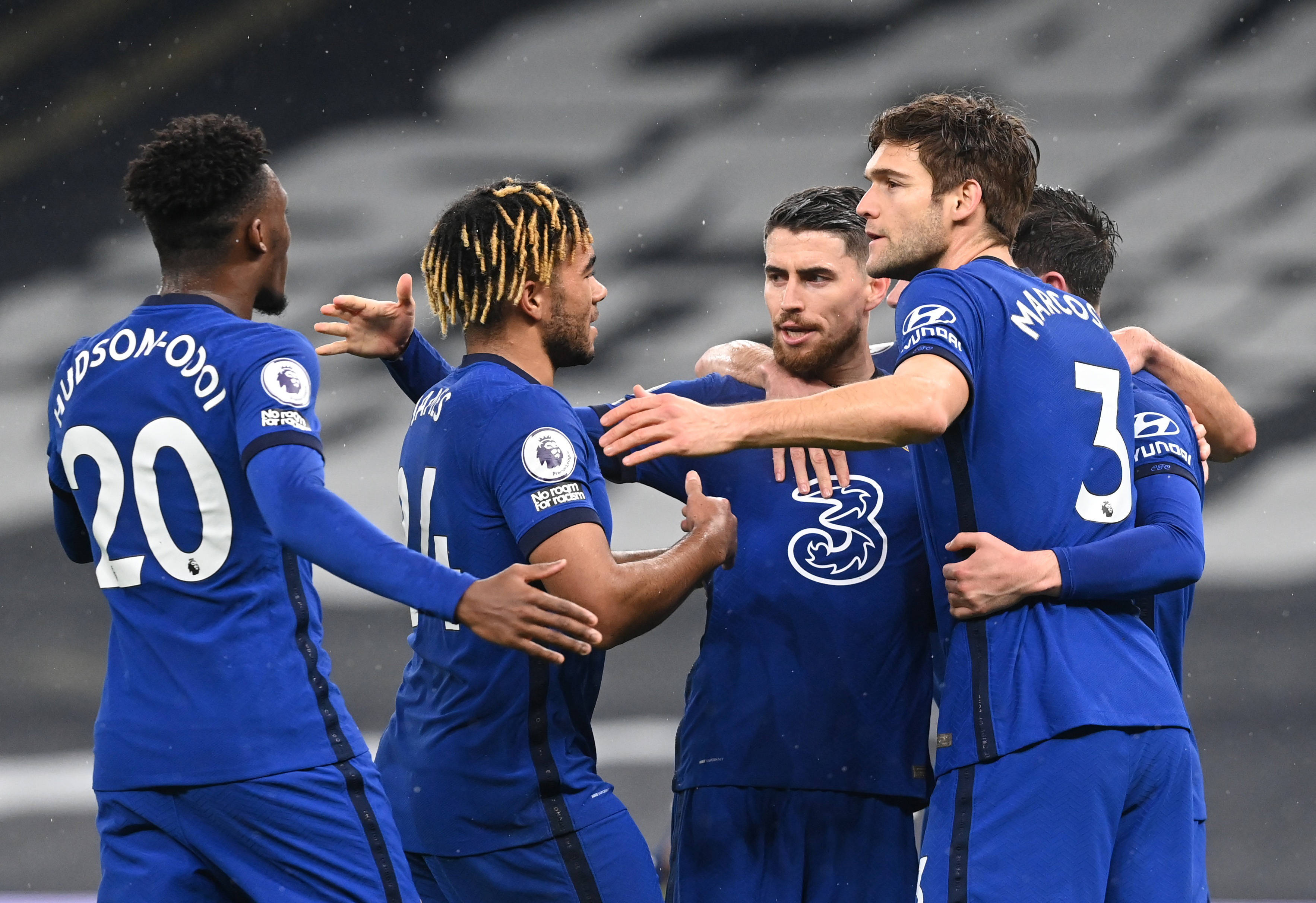 爱游戏官方入口-埃尔切憾负奥维耶多尔，遗憾输球