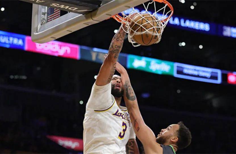 关于篮球巨星安东尼-戴维斯借强势表现力平探花的信息 关于篮球巨星安东尼-戴维斯借强势表现力平探花的信息