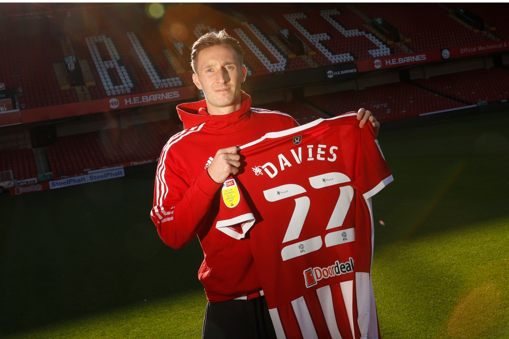 爱游戏网站入口-谢菲联惨败，主帅发表内部批评的简单介绍