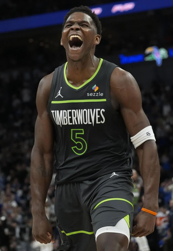 爱游戏网址-关于雄鹿力压森林狼，保持不败战绩的信息