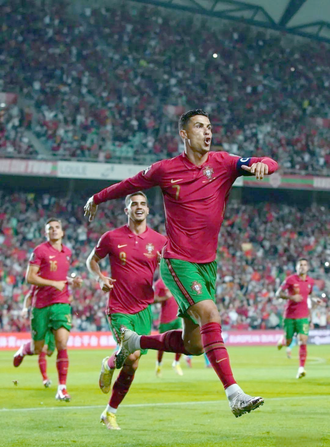 爱游戏在线登录-葡萄牙大胜卢森堡，斩获宝贵三分