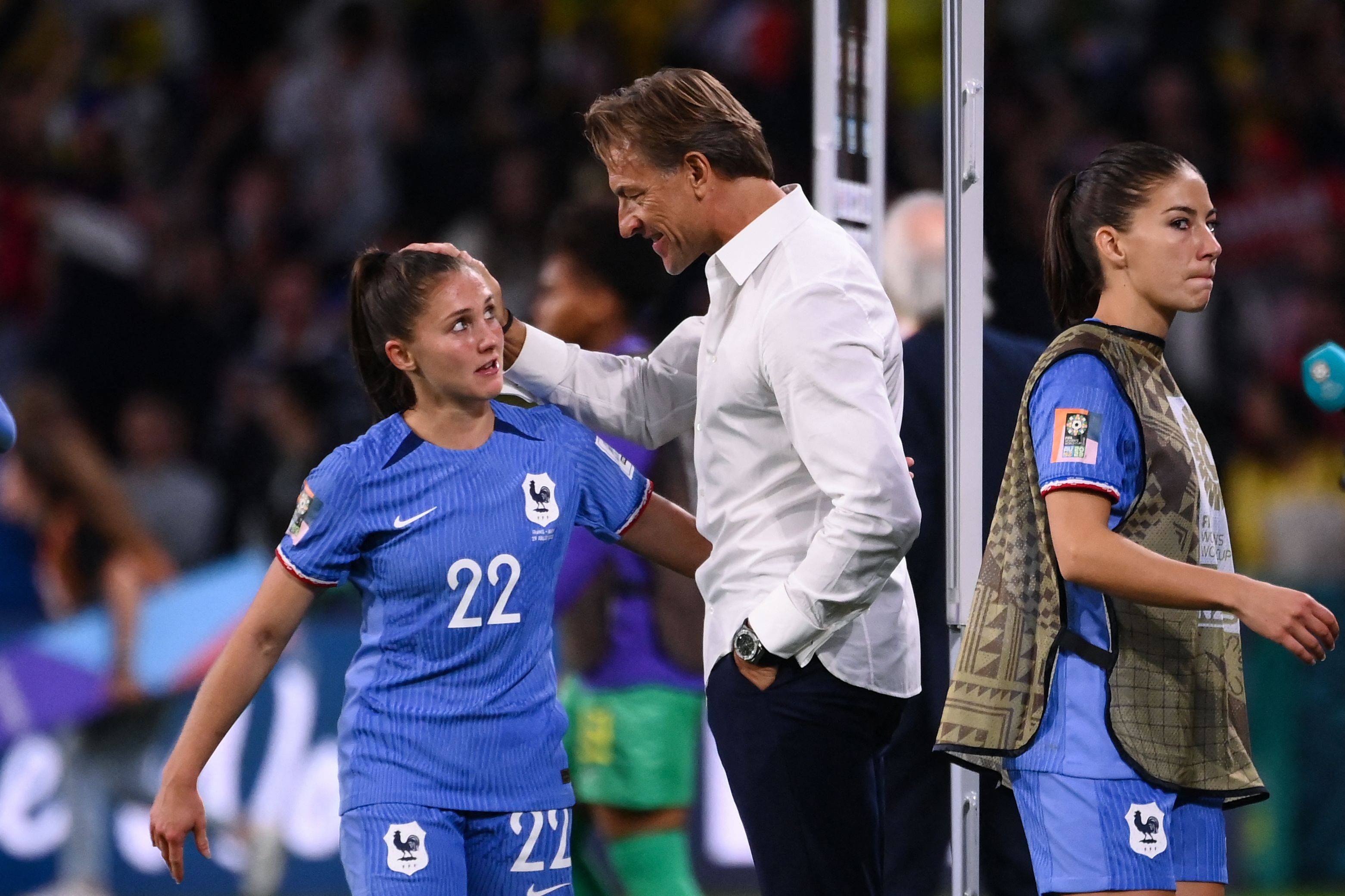 法国女足球员在墨西哥赛场上大放异彩的简单介绍 法国女足球员在墨西哥赛场上大放异彩的简单介绍