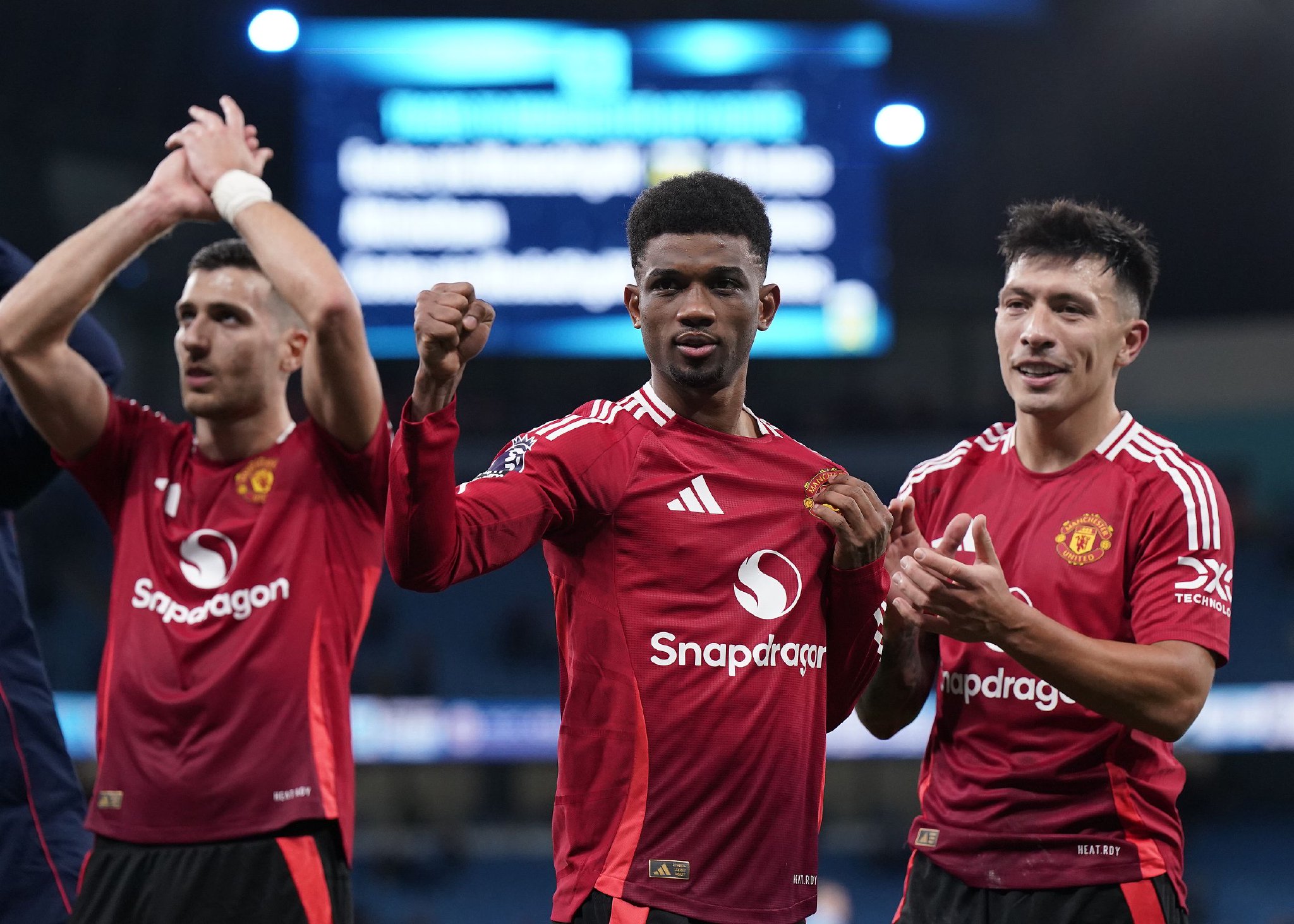 爱游戏平台-包含曼联客场逆转尤文图斯，摆脱低迷状态的词条