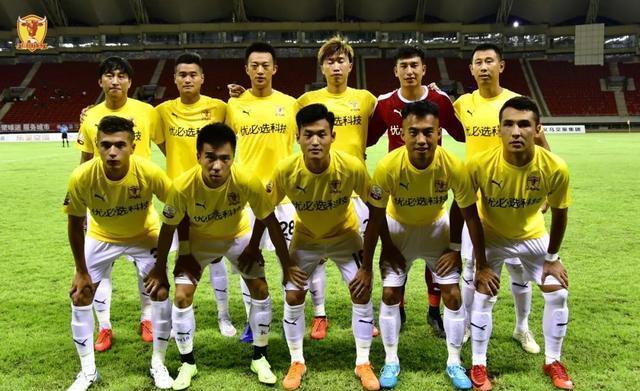 包含苏宁主场战平毅腾，保持不败势头提升积分榜排名的词条