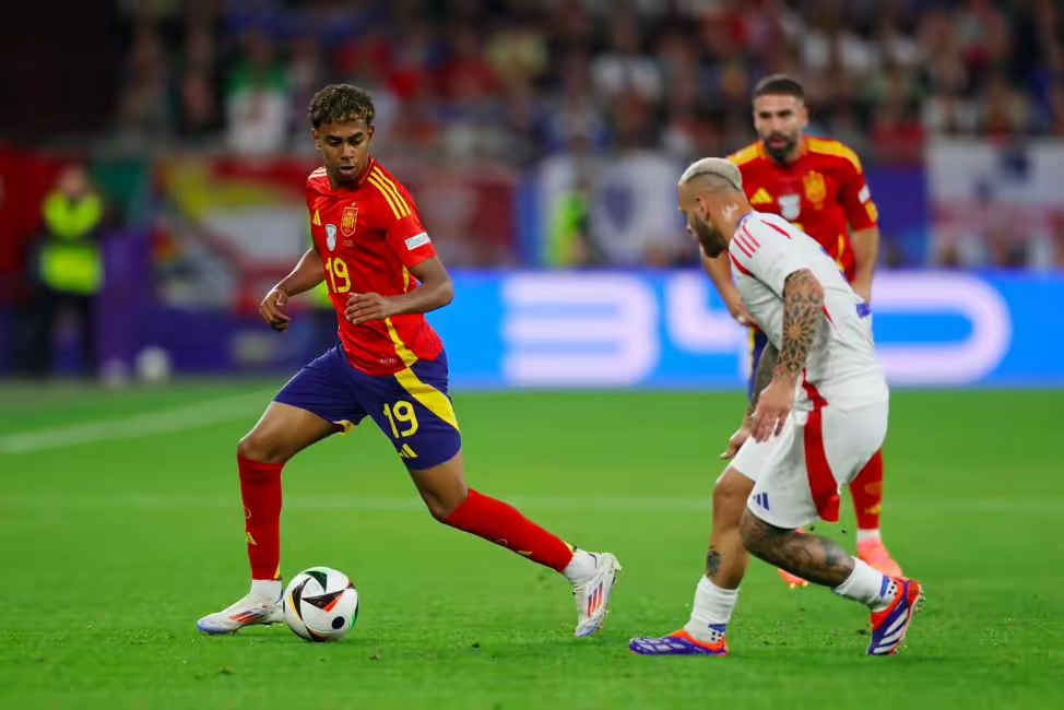 西班牙遭遇挑战,俄罗斯叫板强队 西班牙遭遇挑战,俄罗斯叫板强队